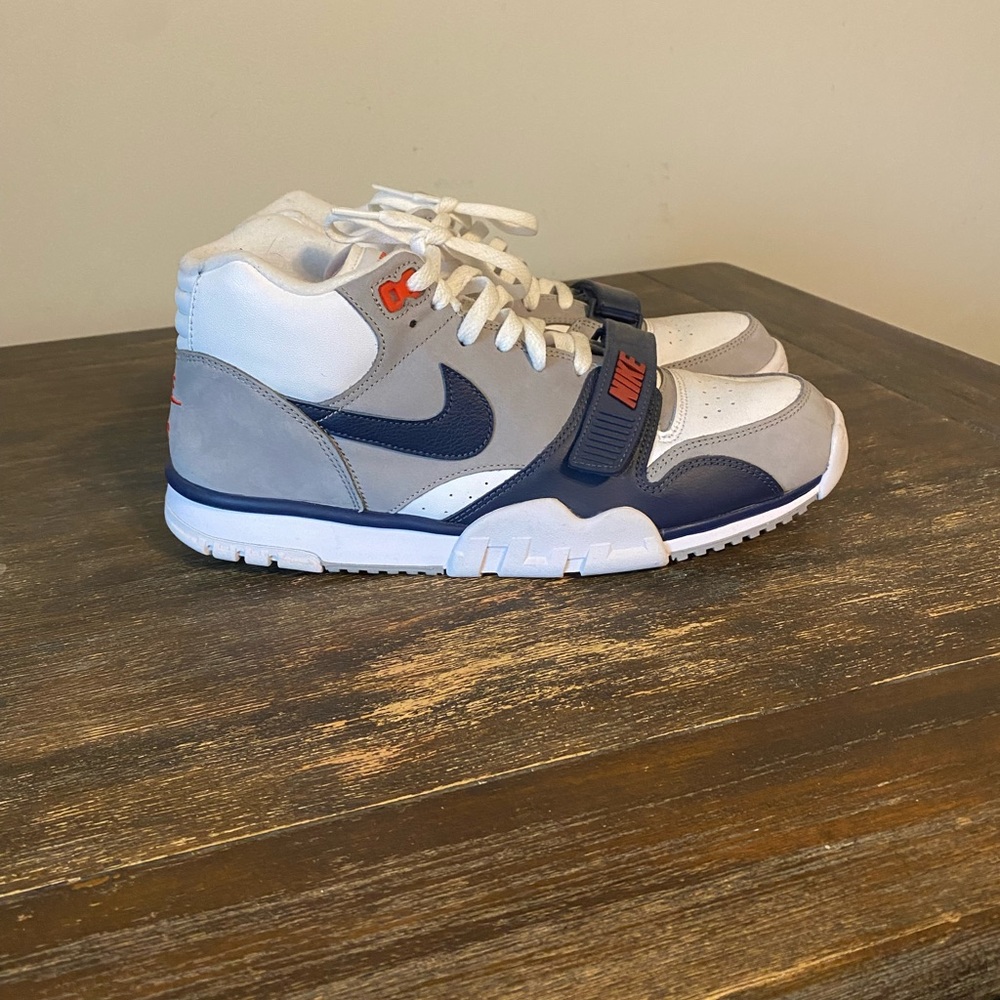 Mens Nike trainer size 11.5 in great condition